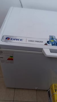 للبيع مجمده نظيفه 12 قدم ب350للتواصل 07712224993