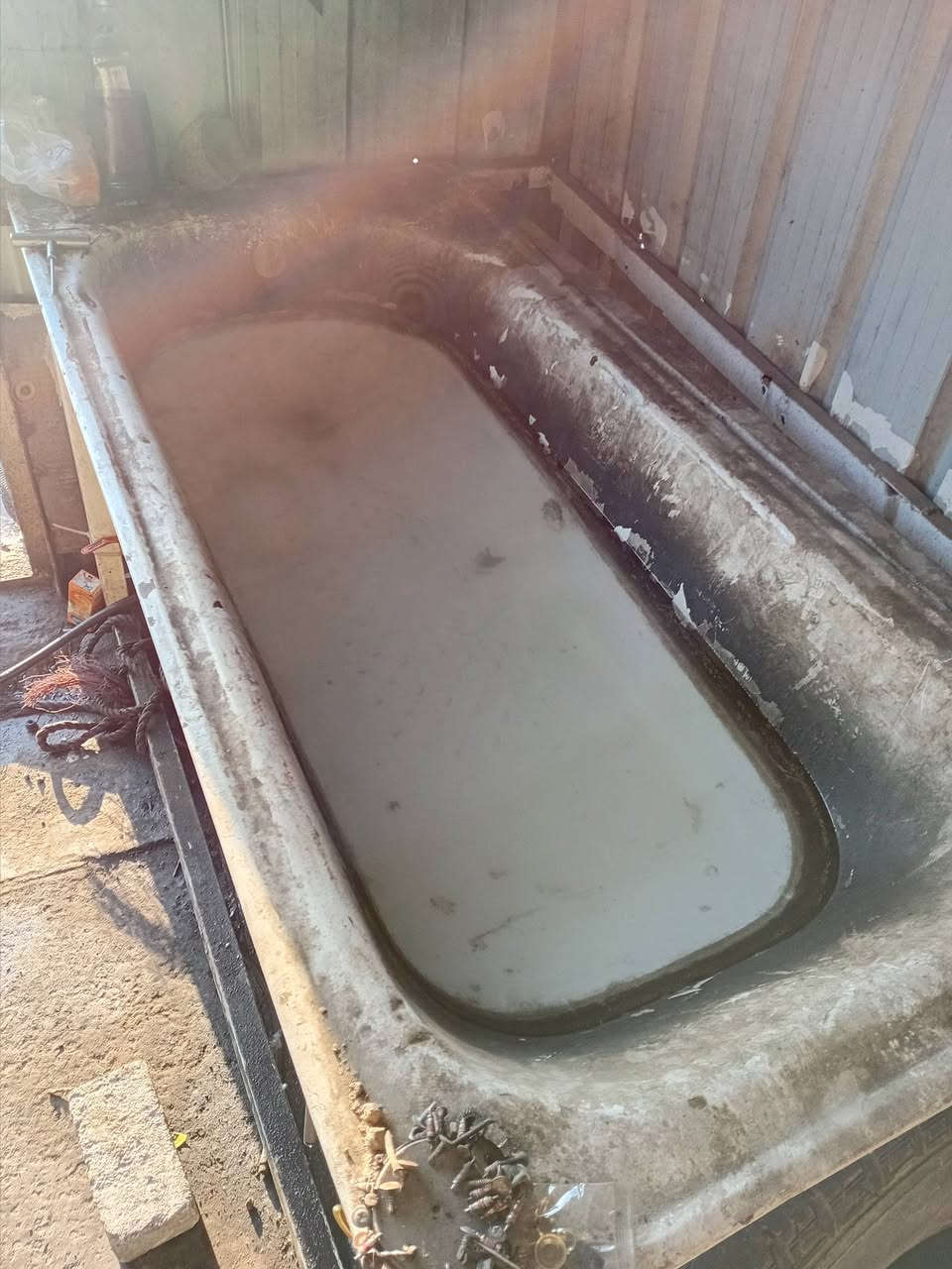 غراض بنجرجي 5قطع للبيع مليونين وربع مكان بغداد مدينه الصدر ***********
