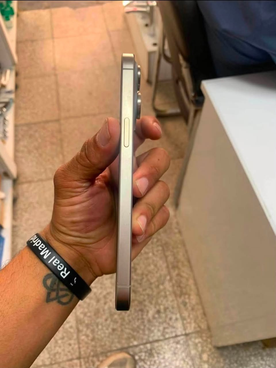 15 برو ماكس 256 بطاريه 83جهاز جديد مبدل شاشا تفصيخ من دون شعار جهاز زاق مابي بدون ملحقات سعر 700 وبي مجال بسيط جهاز بلادي عنوان البصره يوجد توصيل


**إذا كنت صاحب هذا الإعلان وتريد حذفه لأي سبب، رجاءا أرسل رسالة إلى الدعم الفني**