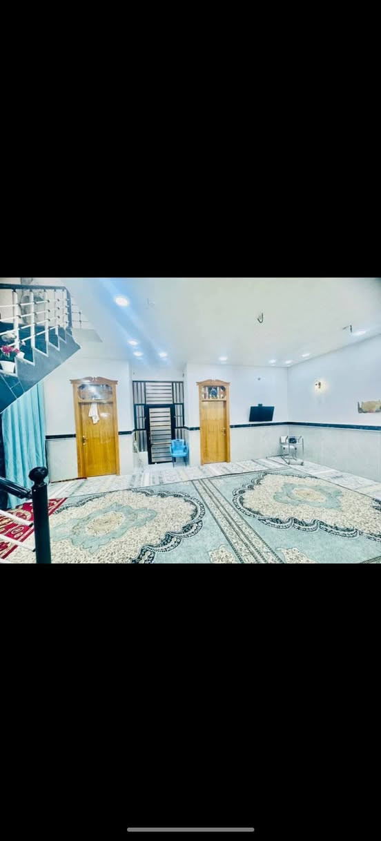 دار للبيع    طابو ضرف 
مساحته 200 متر وشارع 15متر  
شارع مفتوح من الستين مال الميرات مقابيل  مجمع الاميرات
بيت جاهز للسكن يحتوي غرفتين
وصاله واستقبال ومطبخ
بمجمع بيتي الثاني
 
للاستفسار اتصل واتساب***********
