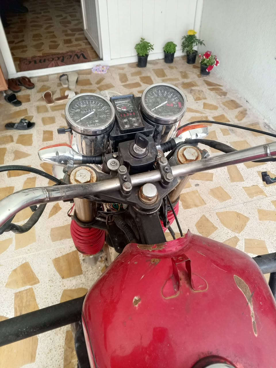 ستوته لبيع نضيفه كهرباياته كله شغال 
سعر 700 الف وبيع مجال اربيل


**إذا كنت صاحب هذا الإعلان وتريد حذفه لأي سبب، رجاءا أرسل رسالة إلى الدعم الفني**