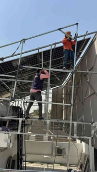 ورحمه الله وبركاته حدادين متفرغين بحاجة إلى عمل كلشي نشتغل رقم واتساب ...