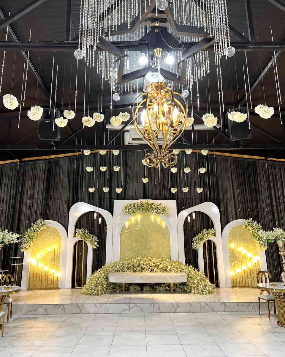 الحجوزات مفتوحة لحفلات التخرج الصباحية والمسائية 🌸

خصومات وتخفيصات وهدايا ع الحجوزات 🌸

سعة القاعة ٣٠٠ شخص 🌸 

للاستفسار الاتصال ع الواتساب مع مسؤولة حجوزات القاعة  *********** 🌸 

العنوان :- حي الجامعة - مقابل مجوهرات الماس - فوق مطعم چكن بوكس - ط ٣ 🌸
