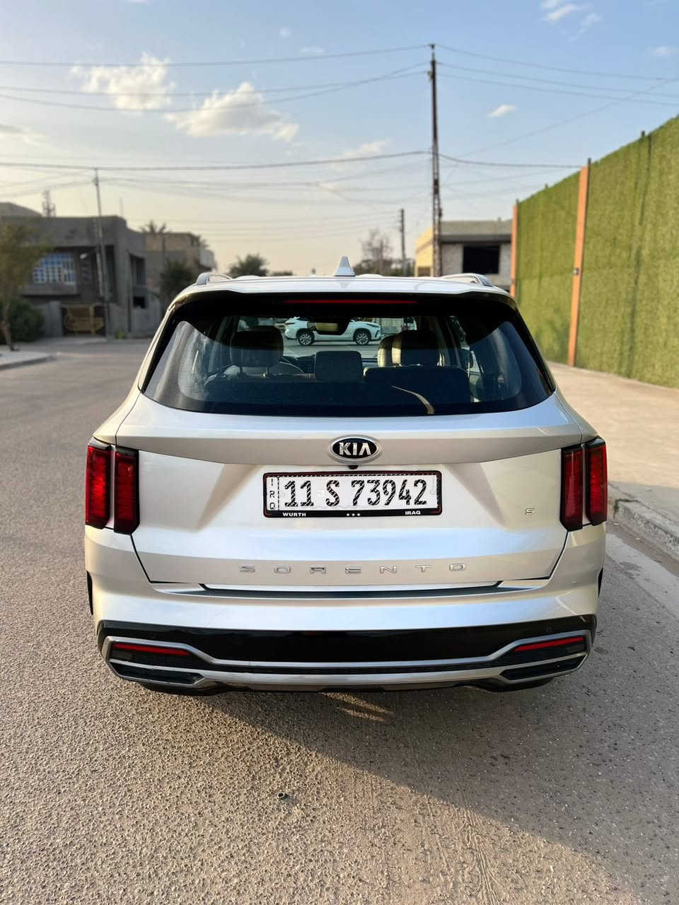 كيا سورنتو وارد امريكي 2021
حادثهة بنيد فقط مبدل ومصبوغ يعني قطعة وحدة فقط بدون دواخل شاصي ولغد مكفول
ايرباك ستيرن طاك فقط
ماشية 52,000
سيارة جديدة جداً
مواصفات S عدا البانوراما
سبعة راكب داخل جلد ابيض
محرك 2500 اعتيادي بدون تيربو تنفس طبيعي رقم بغداد باسمنة 
مكانهة بغداد حي الاعلام
السعر 228
***********
