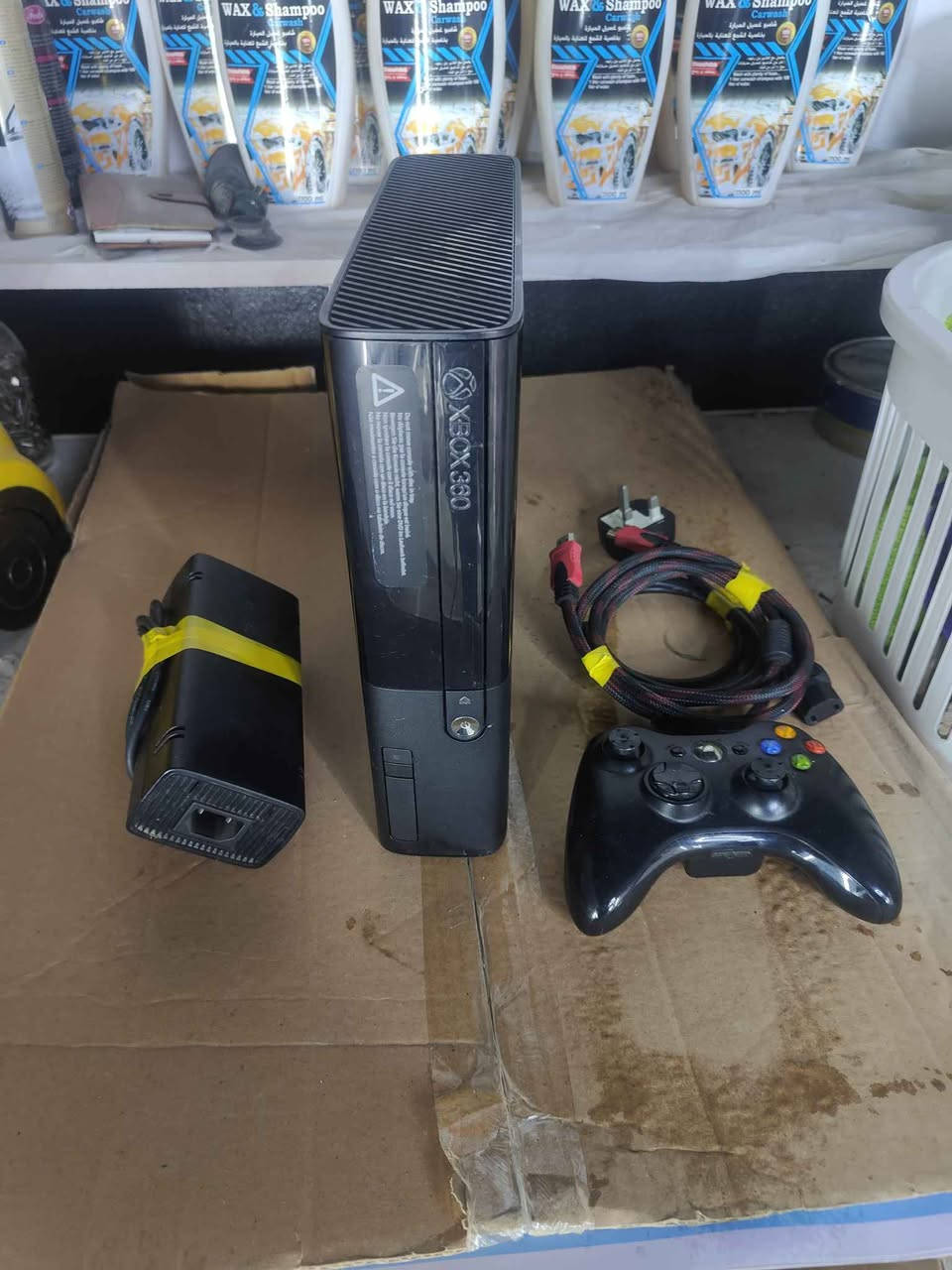 السلام عليكم 
Xbox 360 Super Slim
250GB
كلش نضيف
مكان ال قرص شغال
جوستك اصلي بس يحتاج تصليح  
كامل ملحقات
قفله85الف كركوك, العراق


**إذا كنت صاحب هذا الإعلان وتريد حذفه لأي سبب، رجاءا أرسل رسالة إلى الدعم الفني**