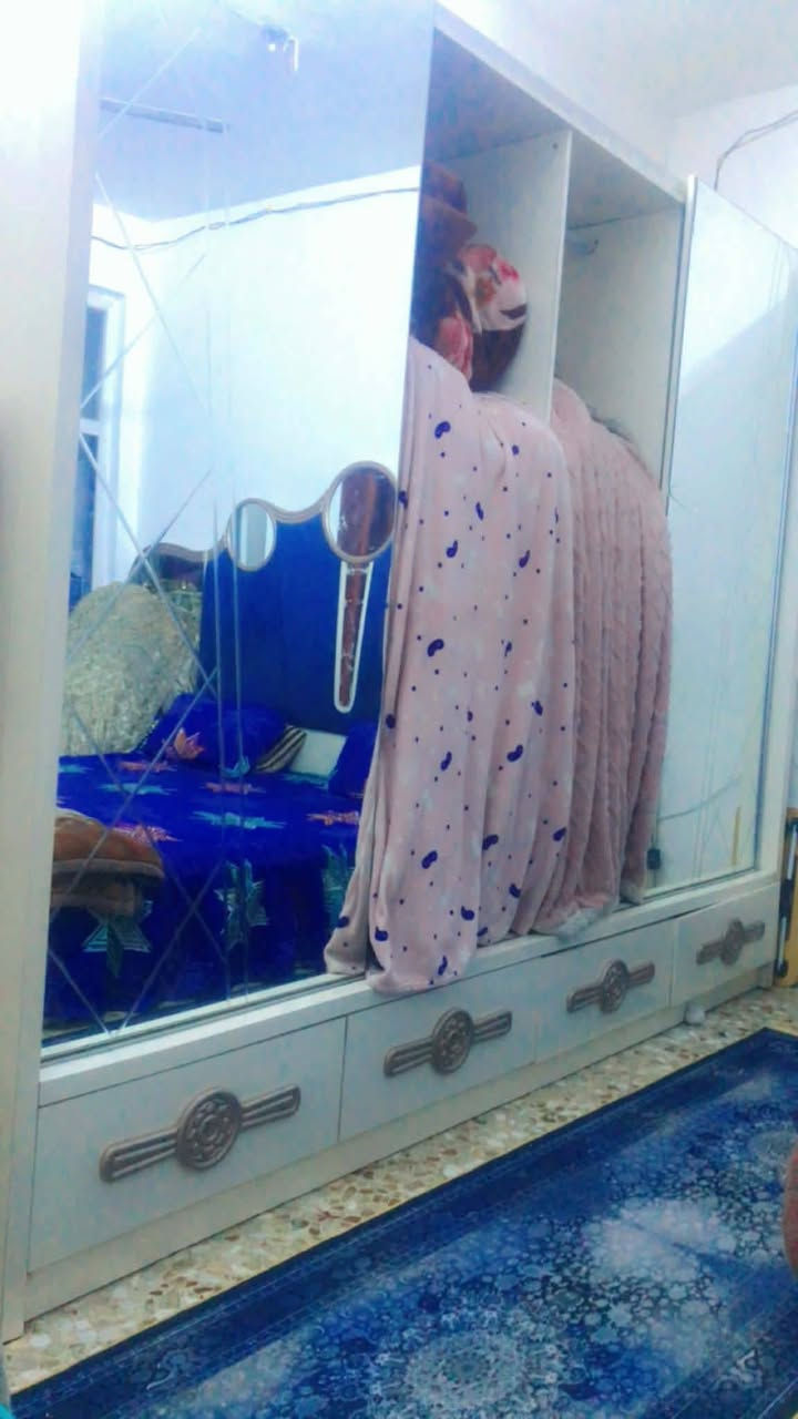 غرفه تركيه بيها اضرار باب الكنتور الوسط مكسور والسرير موضح بدون دوشك8قطع
زعفرانيه


**إذا كنت صاحب هذا الإعلان وتريد حذفه لأي سبب، رجاءا أرسل رسالة إلى الدعم الفني**