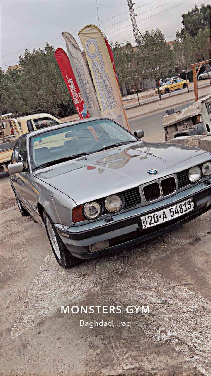 السلام عليكم بي ام موديل 1989مكفوله من حادث مصبوغه جماليه كير محرك مكفولات تبريد شغال نوع السياره 535مكان سياره سيديهالسعر 40 وبيها مجال ***********
