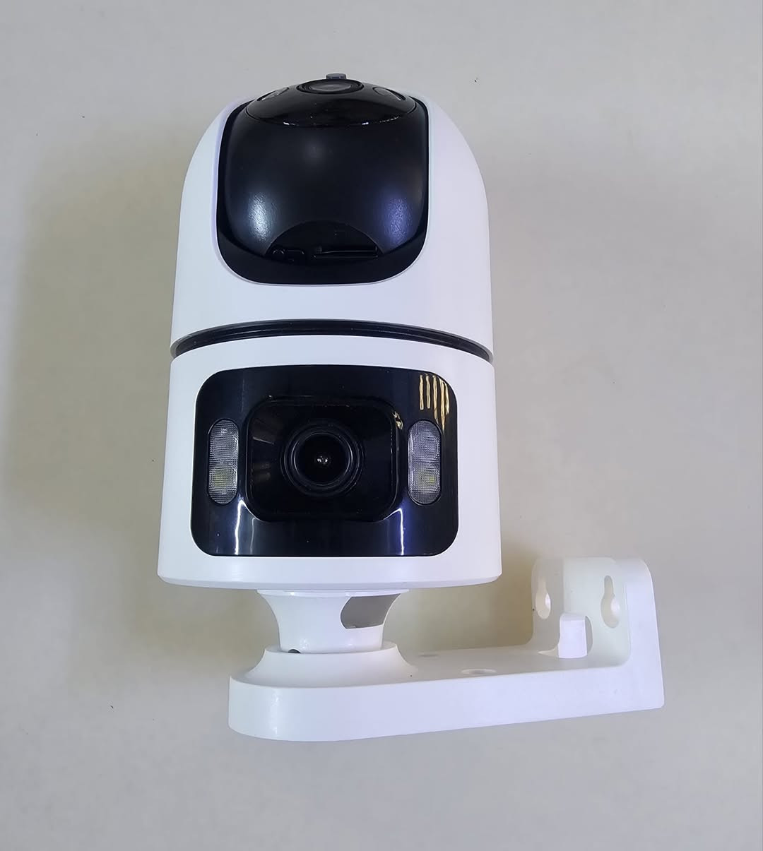 السلام عليكم 

كامرة مراقبة ذكية ماركة Yoosee مزدوجة 

السعر 20 الف 

التفاصيل داخل الصور / للتواصل *********** واتس اب توصيل بغداد (5) آلاف محافظات (6) الاف للمزيد زوروا صفحتنا على الفيس بك 

https://www.facebook.com/profile.php?id=61560710157601
