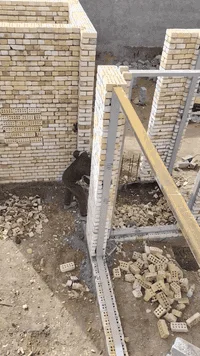 خلفة بناء • متفرغ