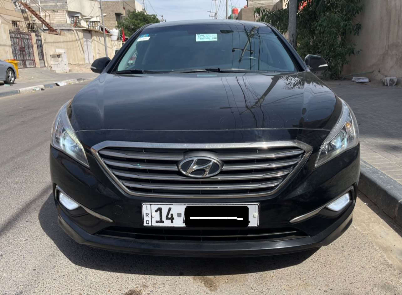 هونداي سوناتا كوري موديل 2017 رقم بصره حره 
سيارة كوريًا كفاله عامه ضربه وصبغ و تبديل وبارد ومن كلشي كفاله رقم بصره حره تحويل 
مكينه 2000 خط واحد بلاد بانزين 
منضومه زنون عالي وناصي
طخم تايرات جديد كوري
سيارة جديده كلش و مواصفات حلوه
سعر 145 $
*********** البصرة, العراق
