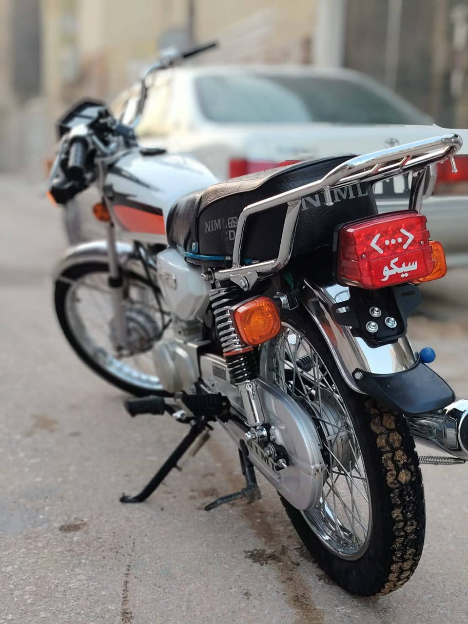 السلام عليكم دراجه للبيع نامه برو مديل 25 جديده كلش  مره وحده مبدل دهن أوراق سكنر كهربائيات كلها شغله*********** السعر 675
