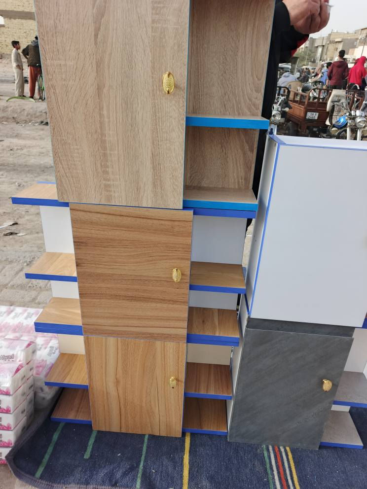 عيني شكو شيء موجود وش يخطر ببالك من تزكام وتختات ورفوف وقفص طيور كل هذا بسعر زين مكان نجف وشغل ايد على الضمان/***********
