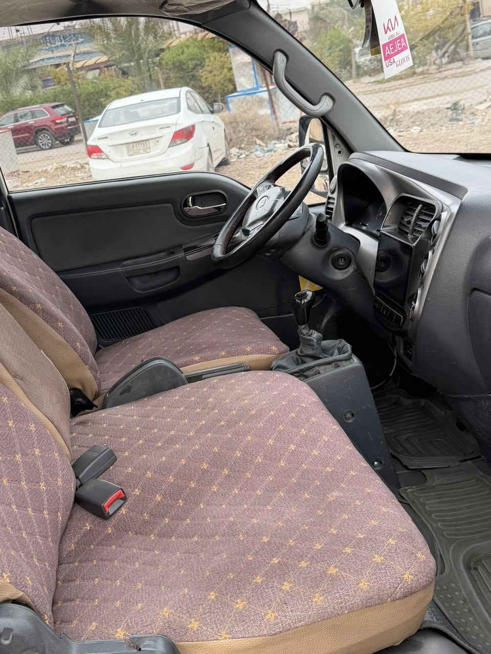 السلام وعليكم كيا حمل 2700 موديل 2016 السيارة  خير من الله كير مكينة شاصي كهربائيات جاهزة للاخير ب اسمي تحويل ثاني يوم بيهة باب السايق مبدل بلادي وطخة صغيرة جوة الربع بجم محدث للجمالية فقط رقم ميسان مشروع وطني مصفرة غرامات السيارة تاخذهة ربع متصرف عليهة الله شاهد مكاني بغداد البياع *********** اتصل وبخدمتك مكلف بلنشر
