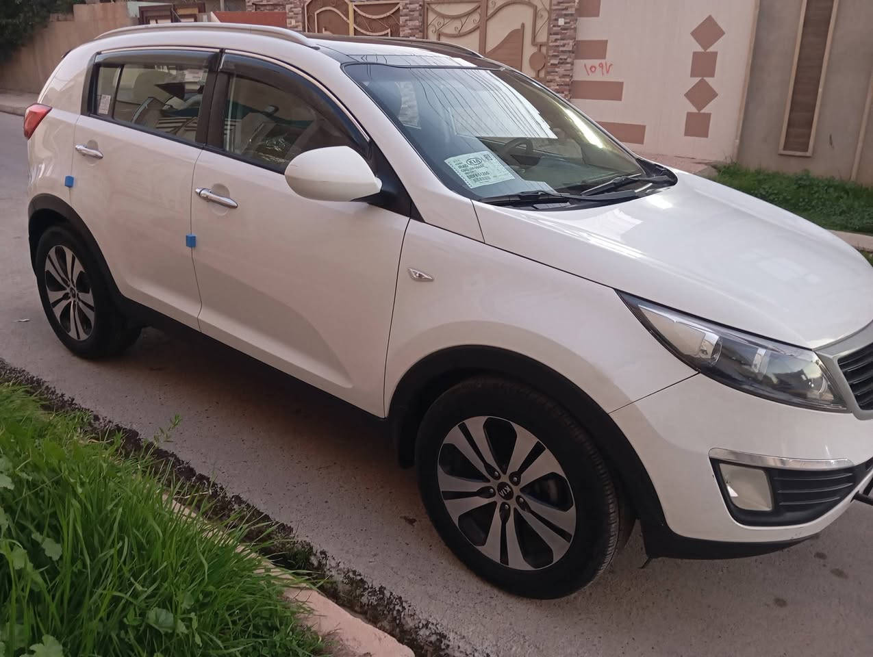 كيا سبورتج موديل ٢٠١١ رقم دهوك جديد سنوية جديدة وهزة جديدة + كابون بانزين السيارة فول مواصفات  بانوراما السعر ( 136) (١٣٦ ورقة ) وبيها مجال للاتصال *********** او *********** (  *********** /***********)
