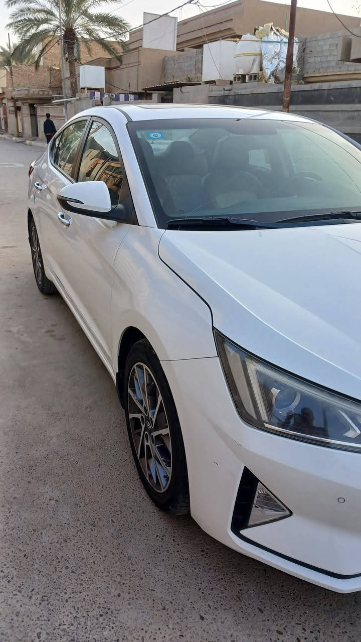 سلام عليكم النترا للبيع موديل ١٩ فول ***********
