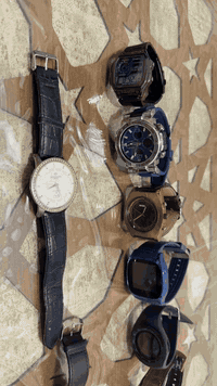 مجموعة ساعات كلها نضيفة وشغالة العدد 8 ساعات  قفلهم 50 الف العنوان البصرة
فقط ل الالكترونيات مافحصتهن لان ماعندي شاحنات مالتهن 
توصيل جميع المحافضات 5 الاف


**إذا كنت صاحب هذا الإعلان وتريد حذفه لأي سبب، رجاءا أرسل رسالة إلى الدعم الفني**