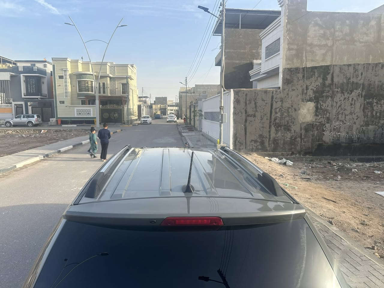 السلام عليكم
دوج جورني كروز 2019
اللون اسمنتي
السيارة مثل موضح بالصور حتى صورة التقرير موجوده بالمنشور وصور الحادث
السيارة فول مع فتحة سقف
اربعة سلندر
تبريد ٣ قطع
ماشية ١٤٩ الف كيلو متر 
٧ راكب
رقم ذي قار مشروع وطني تحويل ثاني يوم
السعر ١٤٧
مكان السيارة البصرة شط العرب
للاستفسار***********
او مراسلة الصفحة الماسنجر
