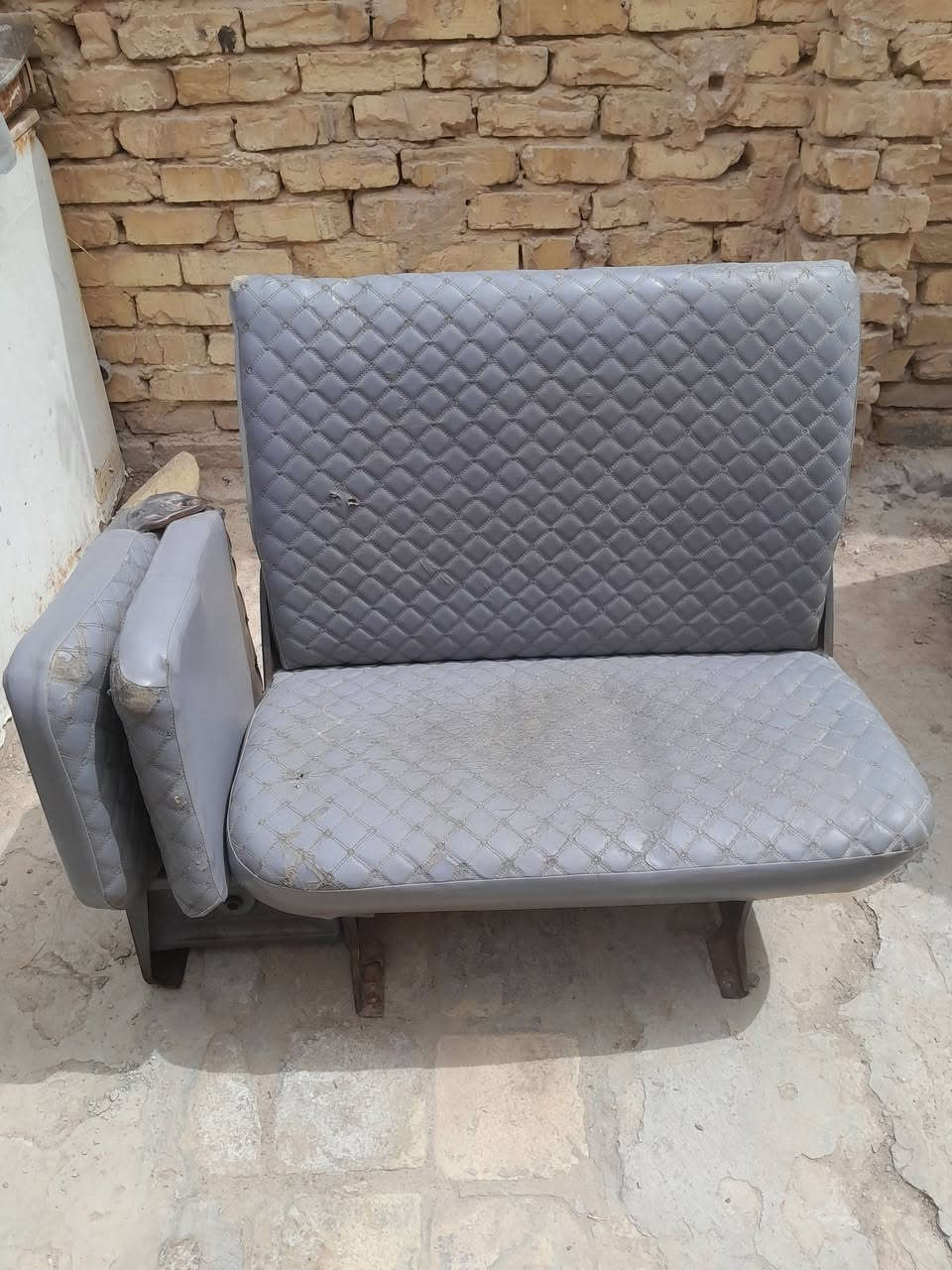 السلام عليكم كشنات مازدا للبيع عددهن 2 مكاني كربلاء 
السعر ٤٠٠ وبيهن مجال


**إذا كنت صاحب هذا الإعلان وتريد حذفه لأي سبب، رجاءا أرسل رسالة إلى الدعم الفني**