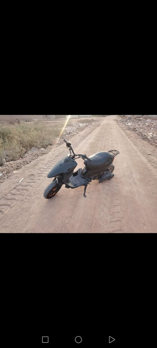 للبيع دراجه 9 زروف
مكينه Fs 
الدراجه متركه 5 اشهر حاليا ما تشتغل 
السعر 125 قفل + وياهه 3 كابريتات رمبه
الاستفسار واتساب ***********
البصره التنومه
