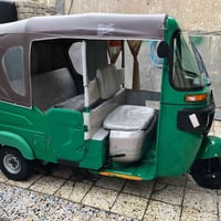 شباب تكتك للبيع الموديل 22 نضيفه بس محتاج واريد ابيعها مكفوله كفاله عا...