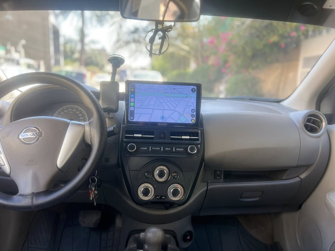 🚗 #للبيع_نيسان_صني_2021
السلام عليكم شباب.. للبيع، سيارة مال بيت وجاهزة من كلشي:
 النوع: نيسان سني (Nissan Sunny)
 الموديل: 2021 (بليتة زركة)
 المسافة المقطوعة: 85 ألف كم فقط
كير ومحرك مكفولات وبشرط الفحص 💯
 التبريد: ثلج ما شاء الله ❄️
 بيها بارد بسيط جداً، وتفاصيل السونار كاملة ومرفقة وية الصور بالمنشور.
💡 ملاحظات إضافية:
 السيارة جاهزة وما تحتاج أي مصاريف، شغل واطلع بيها.
 السعر : ١٠٩ .
📞 للتواصل والاستفسار:
(***********) أو المراسلة على وتساب .
مكان السيارة: (بغداد)
