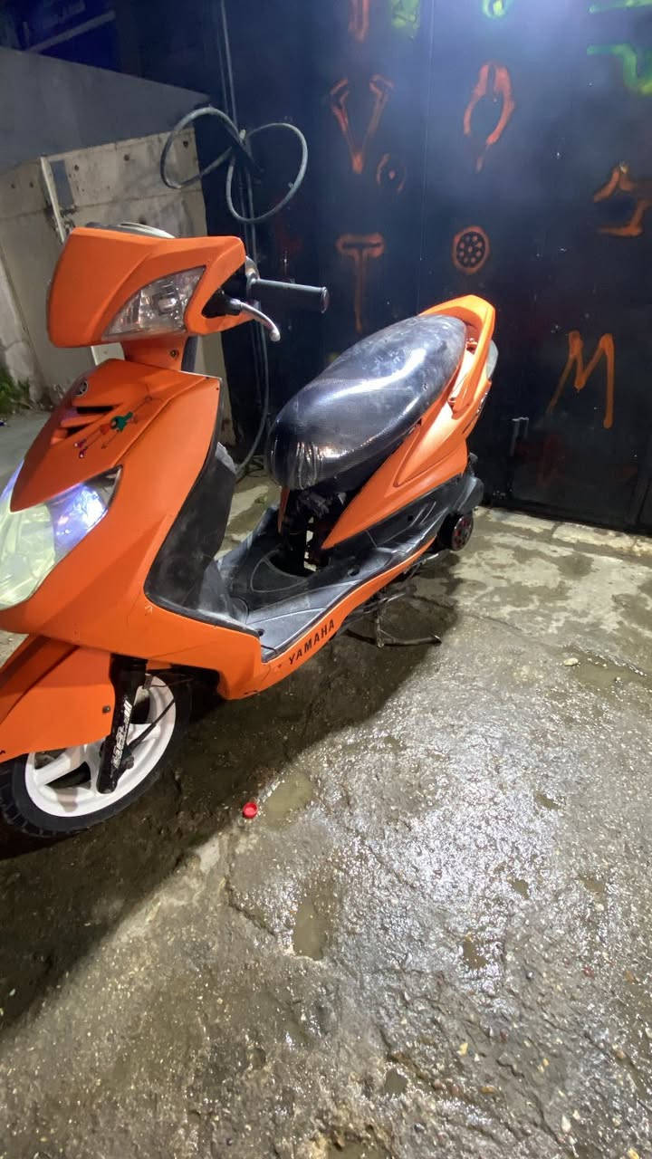 سالم عليكم دراجه سكنس للبيع بيه تزويد صرنصه وكلج خلفي وقباقه مال كور لمكيه٥٨ونص سعر٦٠٠ وبيه مجال  لمكان لامين الثانيه للستفسار عل رقم ***********
