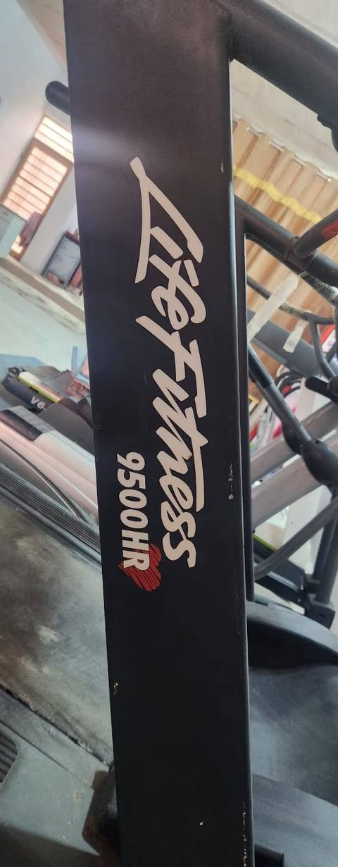 كلهن
١ اوبتكل
باسكل ٢
هوم جم ٢
اوزان كاملة
مسطبات ٢
جري ٢
تكسير ٢
جهاز سحب ١
وبوسترات كامله ونواعم بعد
 عقلة ١

طحن المعدة ١
الديوانيه الحمزة الشرقي 

٤ ملايين وبيها مجال
الديوانيه الحمزة الشرقي
***********
