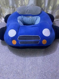 مسند طفل • نظيف • للبيع