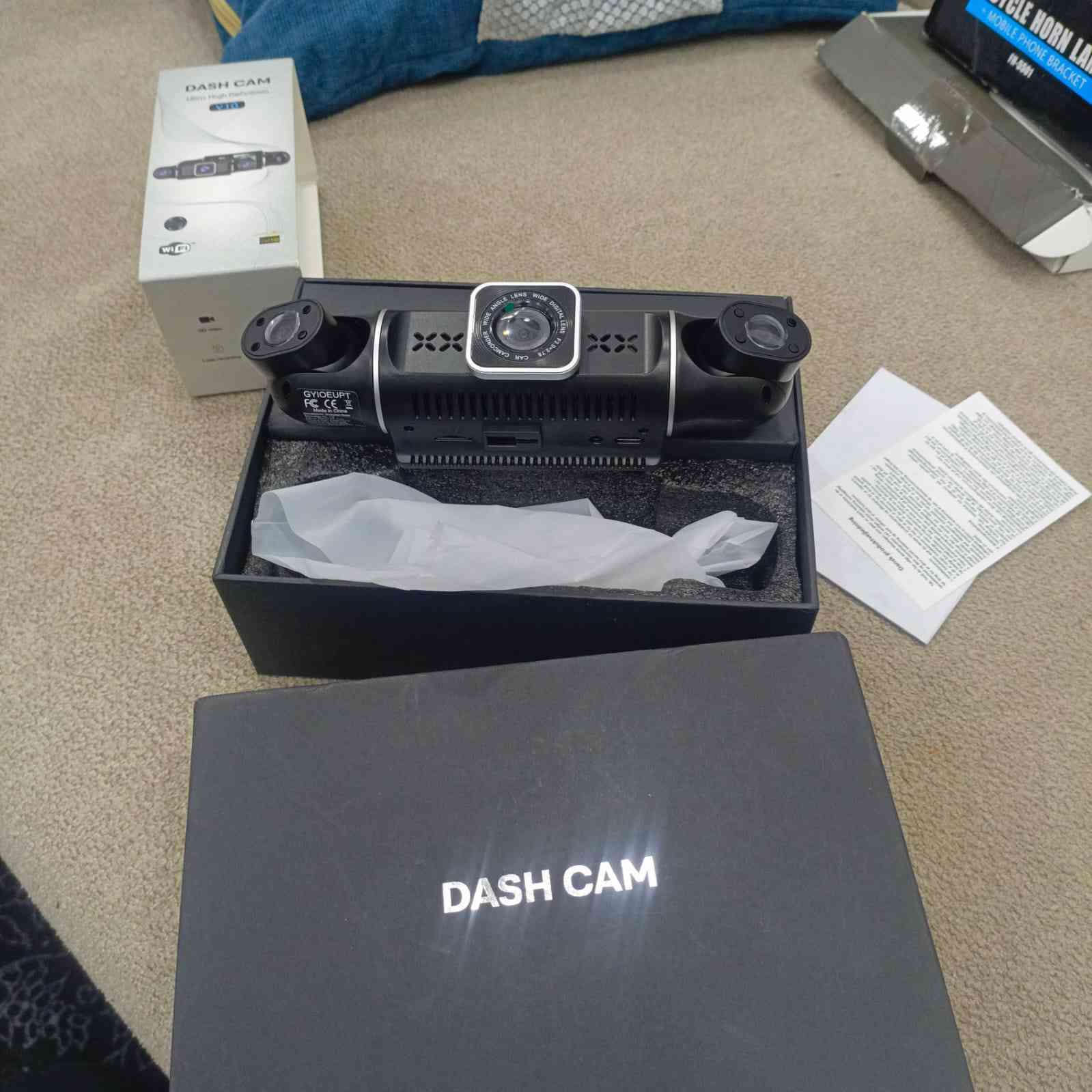 داش كام رباعيه واي فاي مع رام 
٢ اماميه  داخليه 
١خارجيه 
١خلفيه
شاشه


**إذا كنت صاحب هذا الإعلان وتريد حذفه لأي سبب، رجاءا أرسل رسالة إلى الدعم الفني**