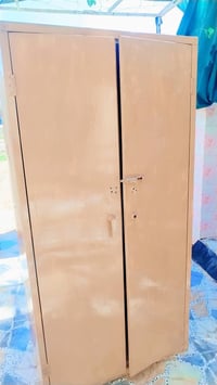 @الجميع.دولاب حديد +جربايه نفرين خشب مع ديكور السعر دولاب 75  السعر جر...