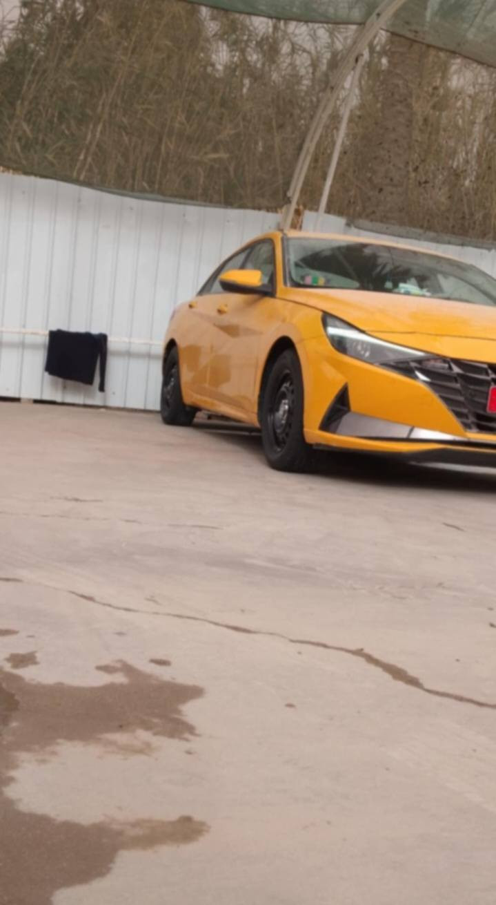 سلام عليكم سياره انتره مديل 23 كوري رقم بغداد ظربتها موجود بل سونار سعر 140 بيه مجال وهاذ رقمي ***********
