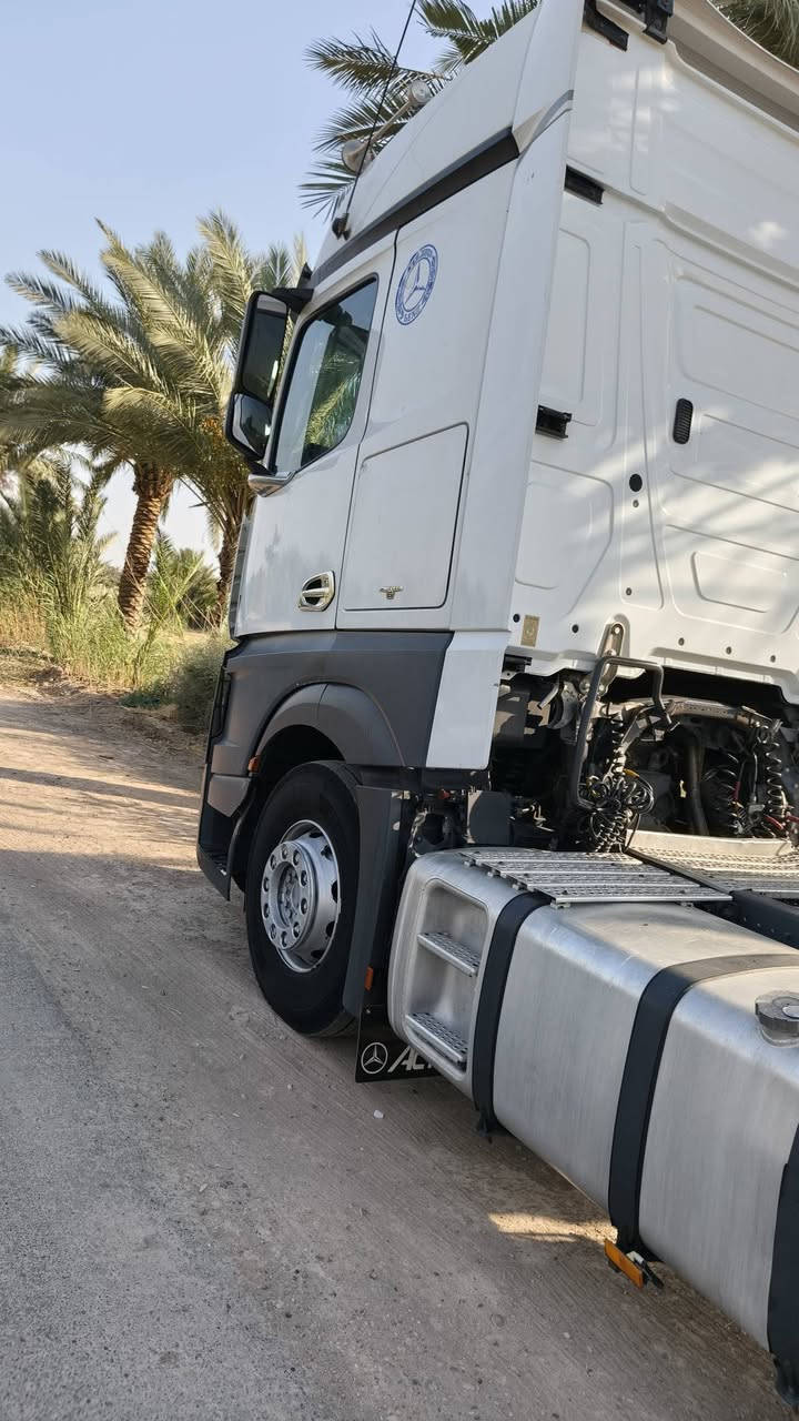الالسلام عليكم سياره للبيع موديل16سياره خير من الله فول مواصفات كامره حساس رتايدر 5.. كور عالي حجم السياره18--43هيه وعربانته عربانه شمتز تخم تاير راس وعربانه 
اي ستفسار***********
