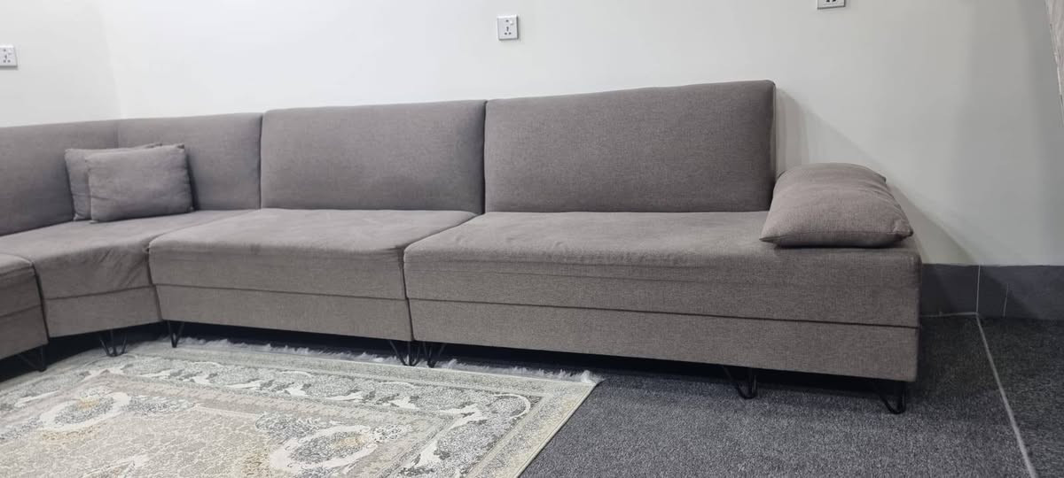 تاخم قنفة تركي 6 أمتار و نص سعر 300 الف مكان اربيل بنصلاوة استفسار تعال خاص ***********
