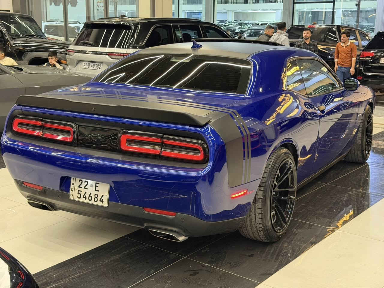 سلام عليكم
دوج جالنجر ارتي موديل ٢٠١٨ لون مميز السيارة بدون دواخل و ايرباگ بجم كبس السيارة گير محركها كلها بشرط كلش حلوة و نظيفة ماشية ٦٦ الف ميل فقط و السيارة بيها حاملغ امامي و خلفي جهت السايق سبغ سعرها ١٨٨$ ورقة و بيها مجال للطيبين *********** للتواصل الرقم واتساب همين موجود مكان سيارة اربيل
