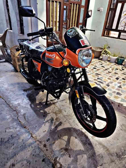 س ع ماطور  دايوان سونيك الأصلي باب اول نضيف كلش محرك كير كهربائيات دشبول إلكتروني كامل شغال مابي اي نقص جاهزه الدرجه موديل 21 الشراي يجي خاص رقم موبايل *********** المو شراي لا يكسر بل سعر مستعمل قليل
