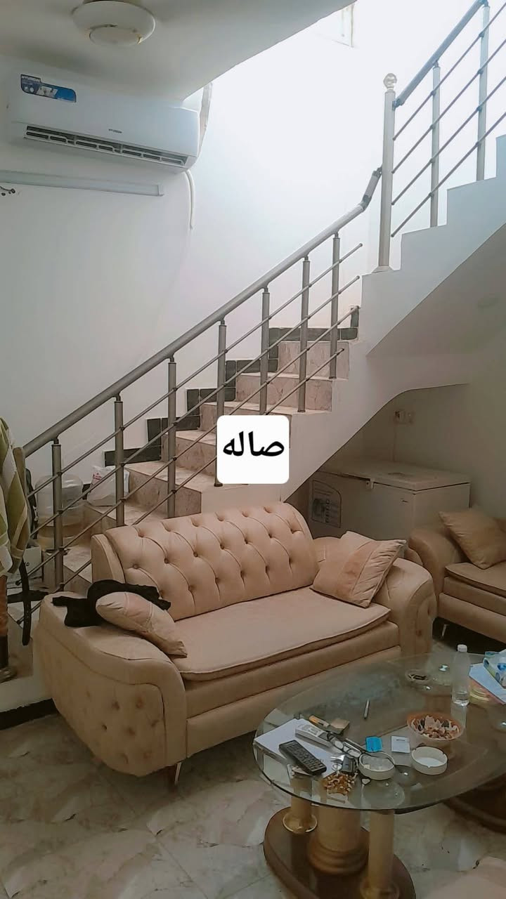 بيت للبيع في حي الفرات مساحه 100م واجهه 5 نزال 20 كونكريت مسلح غرفتين نوم وصاله واستقبال ومطبخ وصحيات عدد ثنين بناء 2023 مقابيل مدرسه السنبله للبنات معرفه السعر اتصل على الرقم ***********
