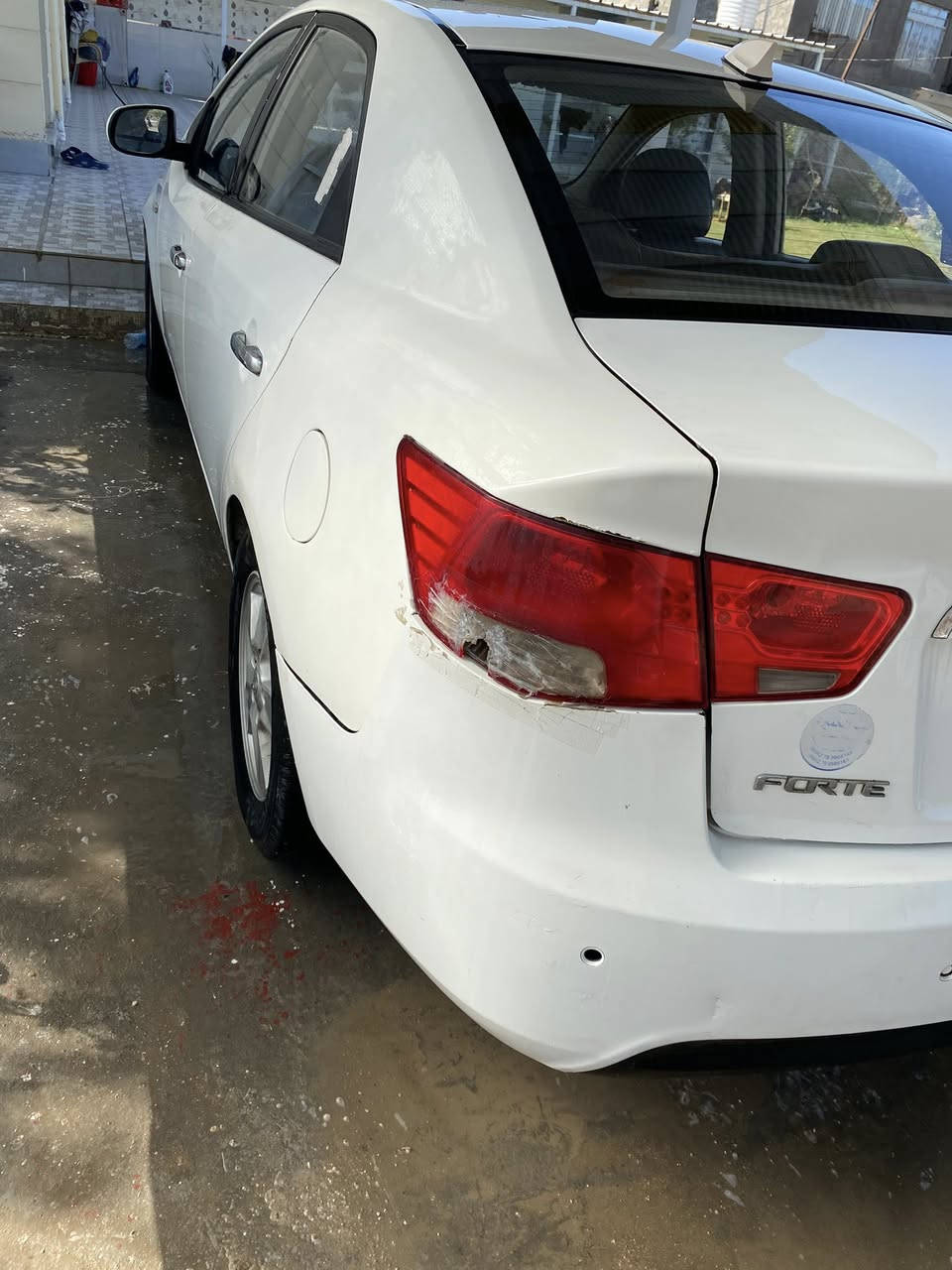 موديل 12  فورتي  بس قطعه وحده جاملغ خلفي
محرك 1600 
مكينه وكير مكفولات
تخم تايرات جديد  رقم بابل 

سعر 105 بيه مجال قليل  
اي استفسار اتصل 
***********
