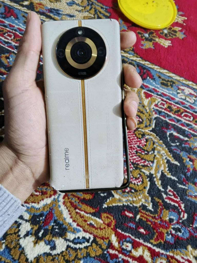 السلام عليكم 
للبيع ريلمي 11 برو 
جهاز نضيف 
الذاكرة 512+12
بصمه بل شاشه 
شاشه منحنيه


**إذا كنت صاحب هذا الإعلان وتريد حذفه لأي سبب، رجاءا أرسل رسالة إلى الدعم الفني**