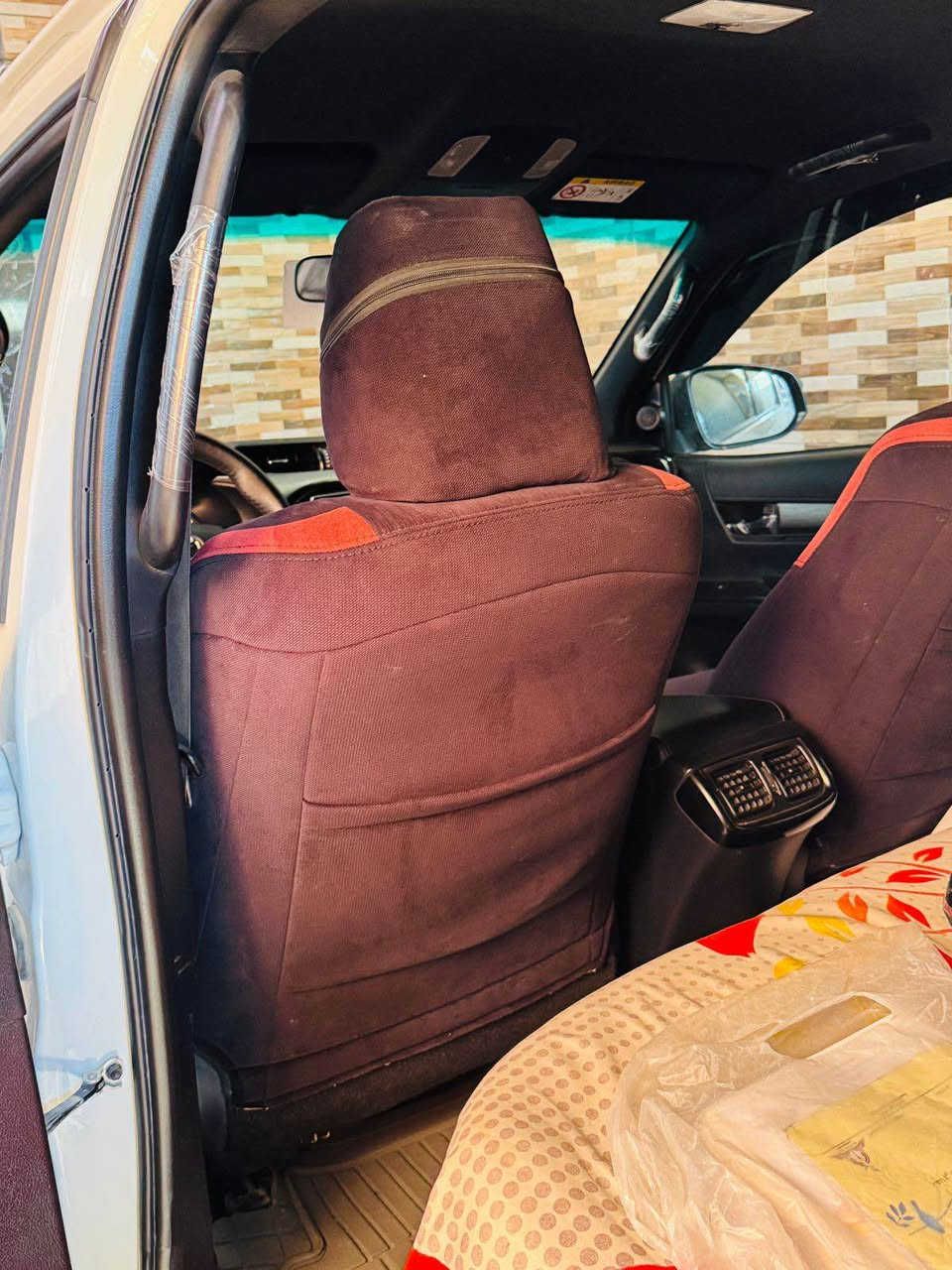 سلام عليكم 
تويوتا هايلوكس ادفنجر 2021 كفاله  عامه من تبديل وصبغ والبارد
بصمة 
كلو متر 67
v6 سلندر
ليد امامي + خلفي حساس امامي خلفي 
اشاير بلمري
مري شفط
نظام eco
تبريد قطعتين
حاكية اتصال

الاستفسار الاتصال ع الرقم  ***********
غير موجود بل خاص عمارة, ميسان
