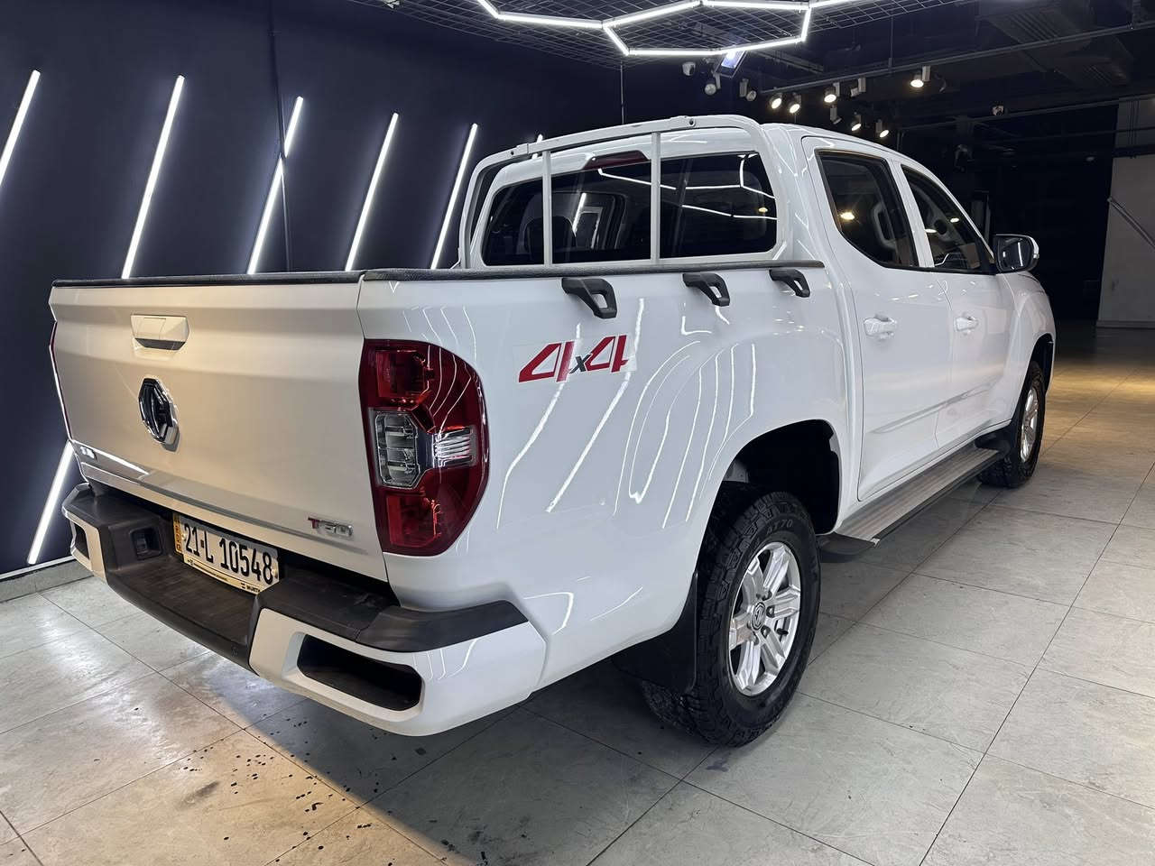 ئێمجی پیکاب بۆ فرۆشتن مۆدێل ٢٠٢٤ زەمان ٢١٠٠٠کم ڕۆشتووە بێ بۆیاخ بێ سارد هەموو شتێکی بە شەرت سەیارەکە لە سلێمانیە. ***********
