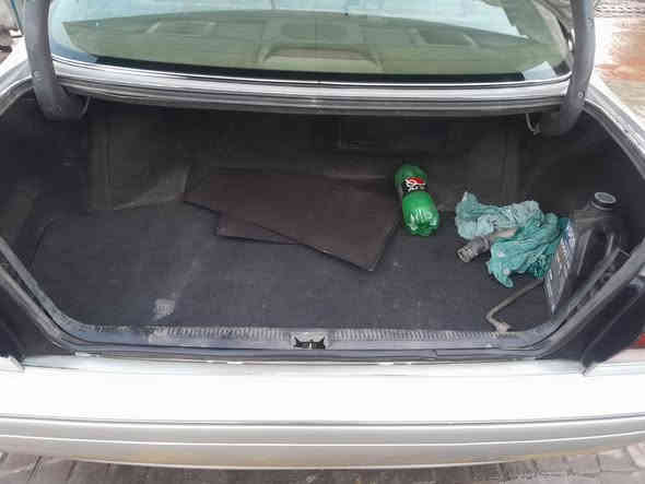 سلام عليكم ملكةموديل ٢٠٠٣ مكفولة من الكص ونقل جثة صولية قرار ٤٨ رقم كركوك  بيها بارد جاملغ خلفي وجاملغ امامي بارد فقط مكينة جديد قبل شهر شديتها تخم تاير جديد سيارة فول عدة الفتحة ٤ دكم سيارة خير من اللة السعر ١١٥ وبيها مجال بصيط *********** مكاني بغداد مدينة الصدر
