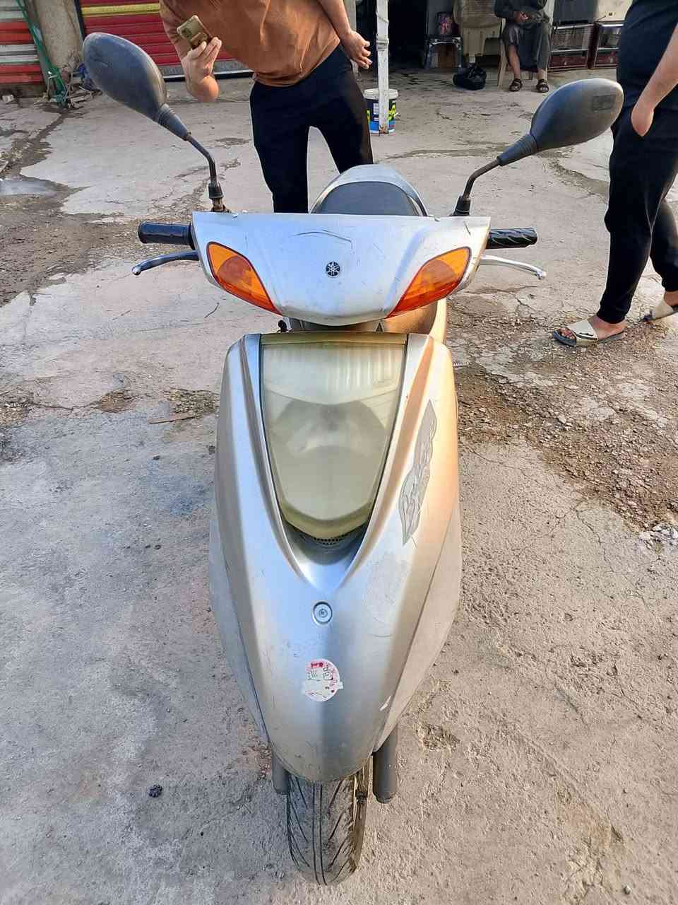 متاح
دراجة بريز صورها واضحة تشتغل فقط هندر
 لان الباتري كاعد س 550 مكاني بغداد زعفرانية ***********
