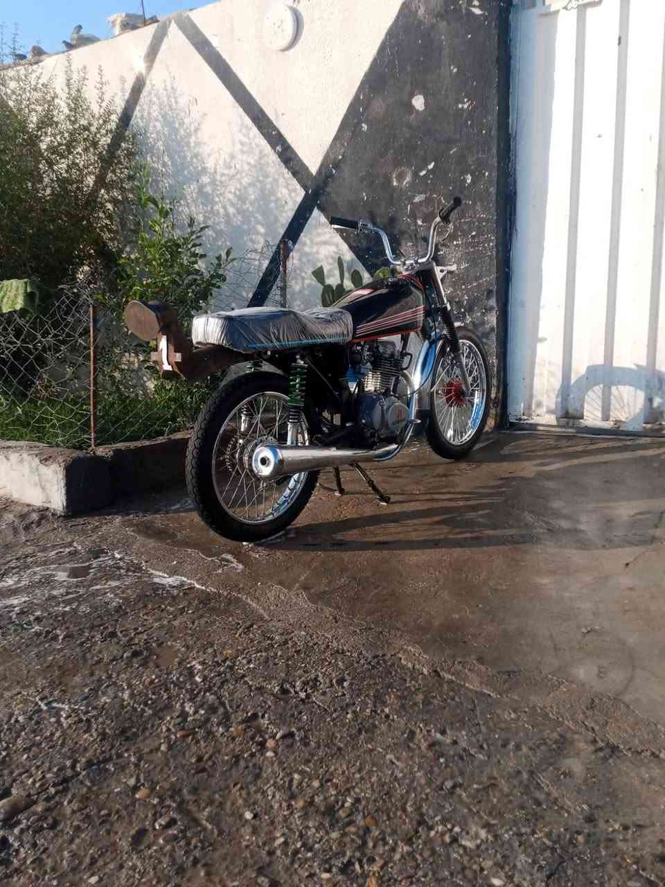 دراجه اربعه كير تعمير 25 كلك محرك مفتوح دراجه حلوه ونضيفه تعمير كله 25 قبل سبوع عمرتها كشن تفصال تانكي عكازه 400 شراي*********** اتصل وبيك خير ودلل مكاني نجف
