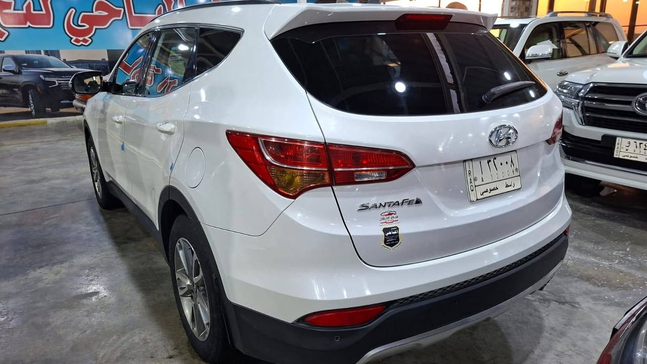 سنتافي خليجي مديل 2013
محرك ٢٤٠٠ دوش 
٧ راكب  
ماشيه ٥٩ كم حقيقي 
رقم واسط تحويل مباشر 
سياره جديده بمعنى الكلمه مشيه حقيقي 
سونار داخل المنشور  
مكاني واسط مركز مدينه
السعر ١٥٨ وبيه مجال 
اتصال أو واتساب ***********
