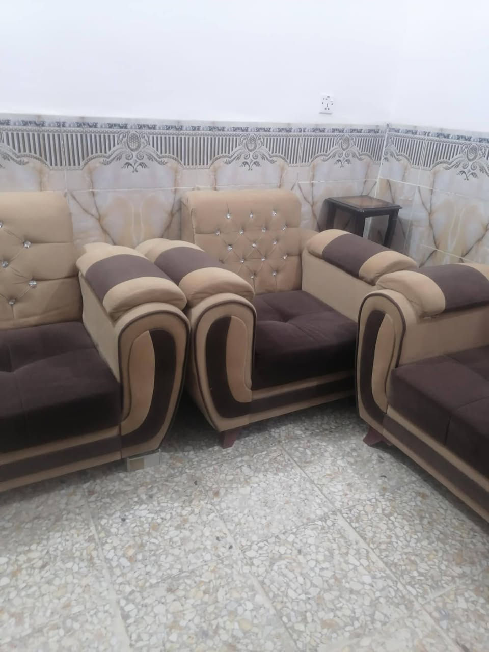 تخامه البيع نضيفات كلش كلمن وسعره وكلمن العنوان لتفاصيل خاص


**إذا كنت صاحب هذا الإعلان وتريد حذفه لأي سبب، رجاءا أرسل رسالة إلى الدعم الفني**