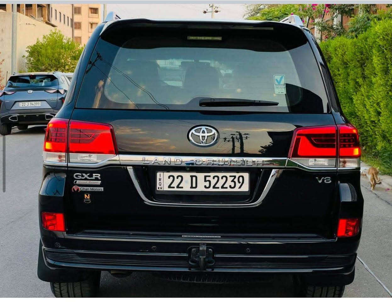 السلام عليكم من رخصه الادمن مكلف بالنشر 

GX.R    V8 
عداد المسافه 104 الف كيلو 
فول مواصفات 1/1 
لون أســـود كفاله عامه مغلف PPF كامل 
1-فتحه
2-بصمه
3-كراسي كهرباء 
4-كشنات جلد 
5-شاشات 3 
6-حساس خلفي امامي 
7-جنطه كهربائي جكات 
8-تحكم ستيرن جهتين 
9-مري شفط 
10-تشغيل عن بعد 
11-اشاير ترحيب 
12-ايرباك عدد 8 
13-طفايه
14-ثلاجه
15-لايت زنون كشافات 
16-كروز سرعه 
17-ويل كب كروم حجم 20 
18-ميموري 
19- بصمات عدد 2 
20-شاشه ليزريه 
21-دشبول لكزز واشاره لكزز 
22- دوسه ليزريه علامه لاند كروز 

مواصفات هواي ومعروفه مواصفات اللاند 
مكان السياره البصره 
السعر 540 

مكلف بالنشر هذا رقم راعيها 
للأستفسار   *********** البصرة, العراق
