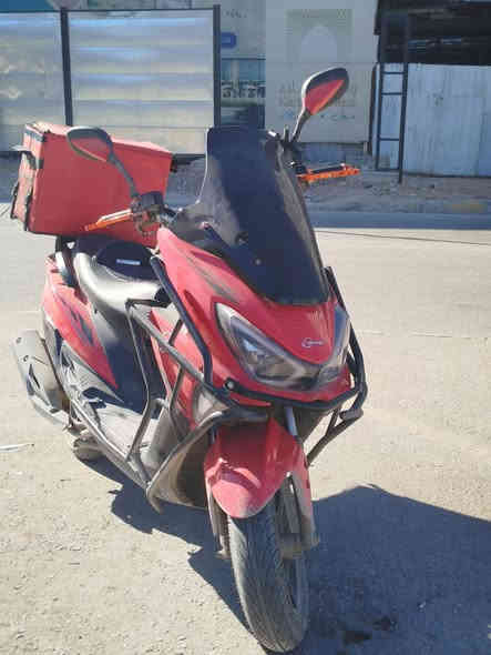 للبيع دراجه سكنز فحل صيني ( مكينه ياباني ) 
موديل 2024 
تشغيل عن بعد
ستان حساس
لايت زنون
منفذ شحن
درع حمايه كامل
نقصها عقل يراد اله تبديل و عنبار بريك امامي
***********
