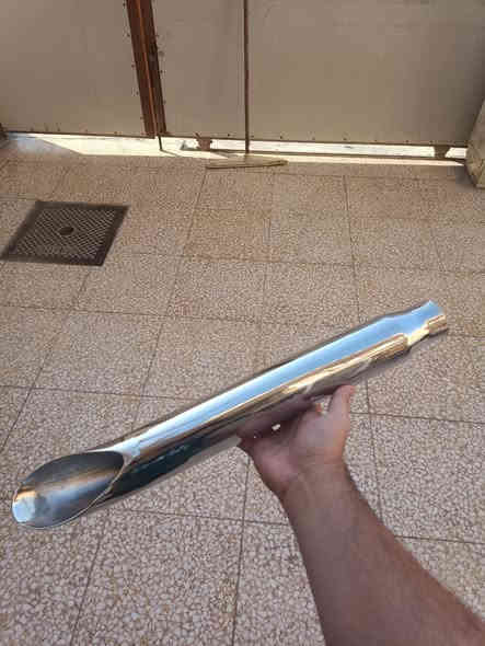 عمي اشتريتهن ب ٦٥ وماعندي مجال اشدهن ام لفلتر وي قفايص وكلهة كامله تجي قطعتين مو قطعه سعر 35 قفل توصيل متوفر مكاني بغداد الامين الثانيه 
راسلني واتساب او علق واني اطبلك ***********
