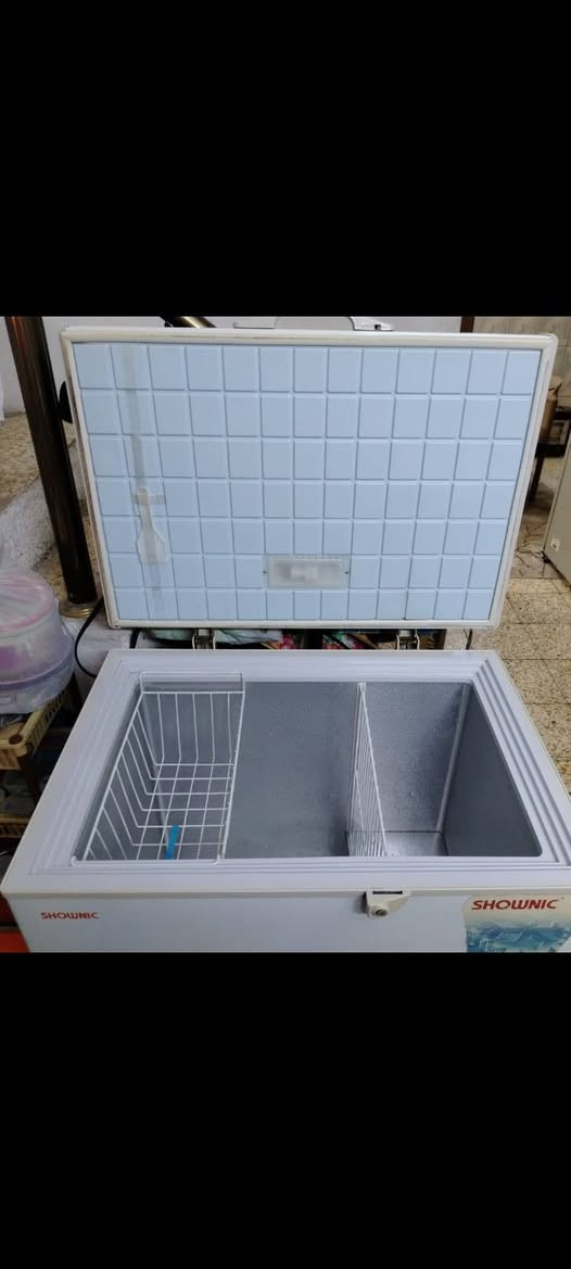 مجمدة ١٠ قدم ماركة شونك كلش نضيفة ومداخلة تصليح وعل فحص الله شاهد ومحافضين عليهة كلش وتجميدهة كدامك بلصورة طكيتلهة صور وثاني يوم شتريت الجديدة وحولت المواد بيهة ونضفت الداابيعهة علمود اليجي يشوفهة تكون جاهزة وتجي يمي وتشغلهة وتفحصهة بيدك ومكاني شارع فلسطين والسعر ١٥٠ وموصلة عندي ١٢٥ ومابعت الله شاهد واذا ماعجبتك لتعلق تعليق سلبي وكلشي اكو بلسوك متفيدك انشالله تلكة الاحسن وللستفسار هذا رقمي وبيه وتساب وتدلل ***********
