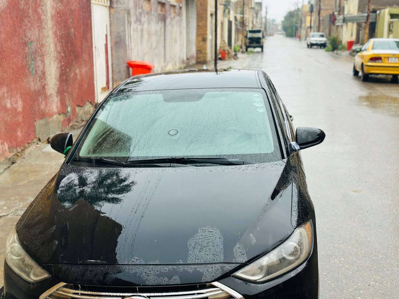 هيونداي النترا (2017) 
سعر مناسب 110$ وبيها مجال 

وارد امريكي حادثها بسيط كلش موجود التقرير بالمنشور
 بدون دواخل 
و ايرباكات سليمة
وهنا بالعراق بيها حادث بدون دواخل قطعة تبديل وقطعة وربع صبغ 
صدر جديد
تخم تاير جديد
المكينة  خير من الله مبدل بيها راجز ناعمة لا تنقيص ولا تبخير.

رقم اربيل الى نهاية 2029
تحويل جاهزة اي وقت

مكاني: قضاء الصويرة 
للتواصل: ***********
